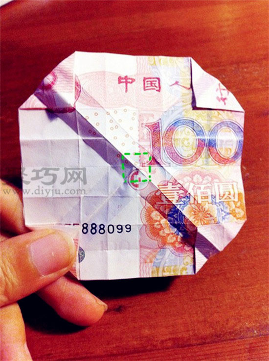 人民币折玫瑰花图解教程 如何用100元钱折玫瑰花