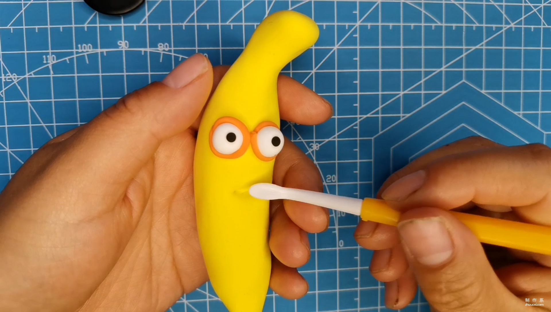 手工黏土橡皮泥水果香蕉，简单好做一看机会，适合亲子互动游戏 