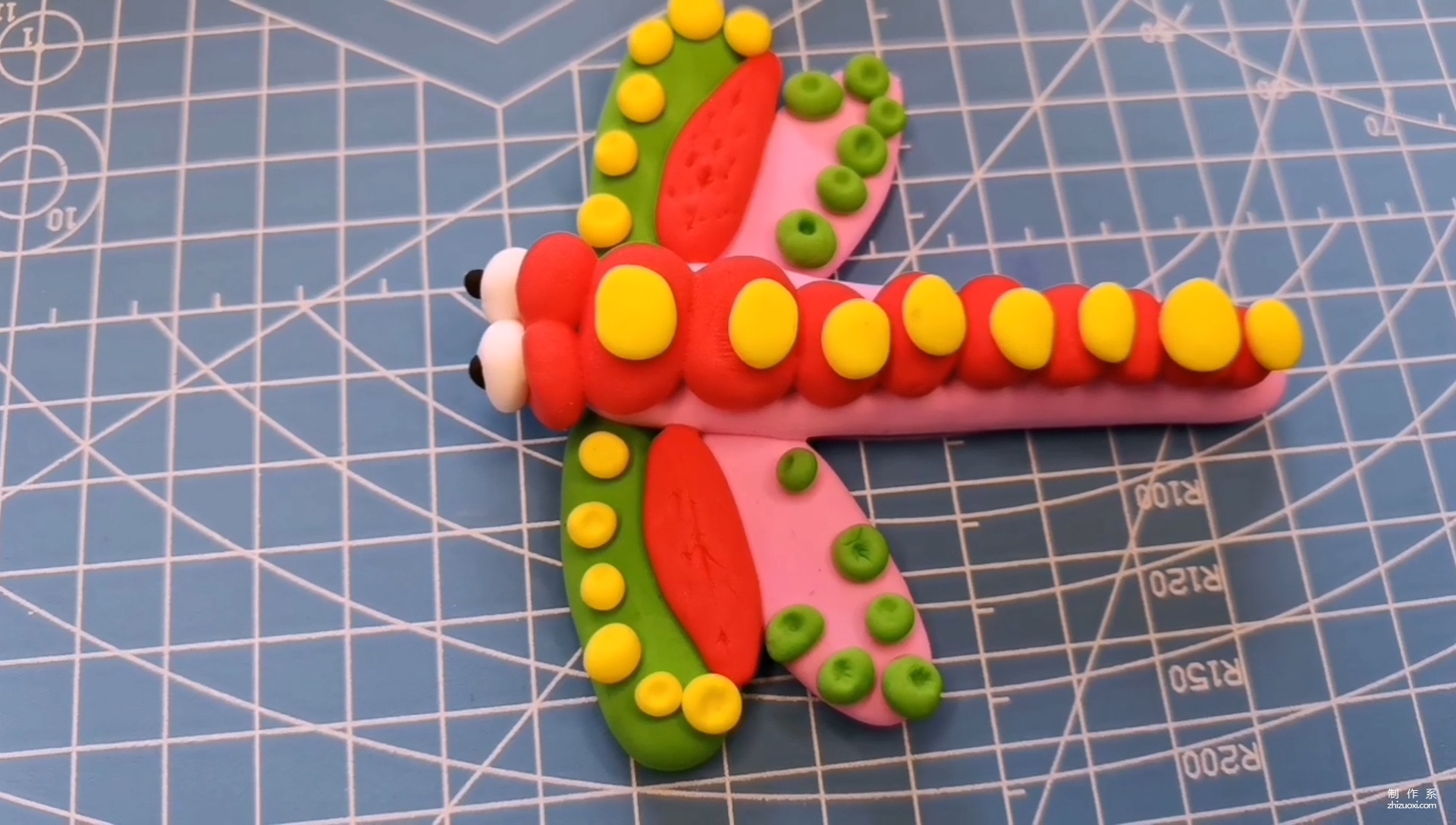 简单好做手工黏土橡皮泥食物甜甜圈，适合亲子互动游戏一起来做吧 - 制作系手工网